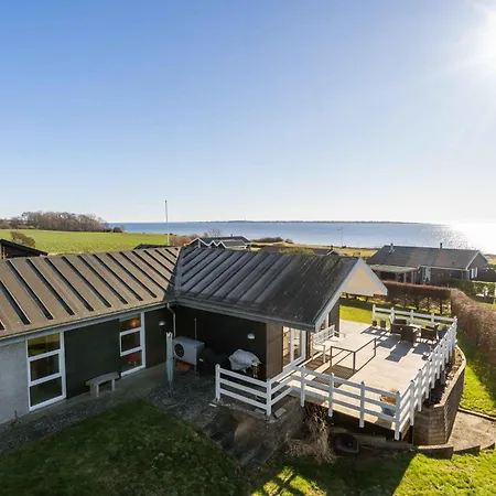 Schönes Mit Meerblick Fåborg
