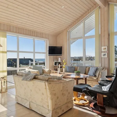 Schönes Mit Meerblick Ferienhaus *
