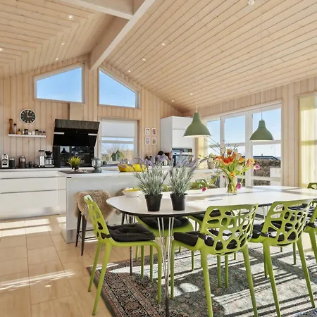 Ferienhaus Schönes Mit Meerblick *