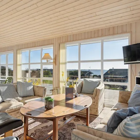 Schönes Mit Meerblick Ferienhaus *